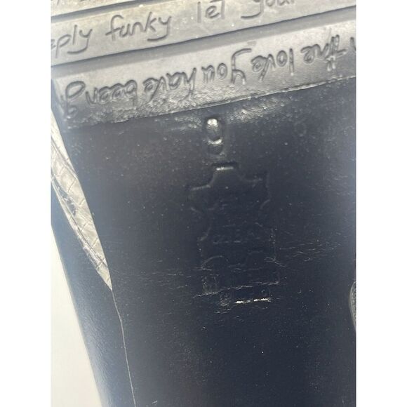 John Fluevog Black Leather Snakeskin Heel Boots Sz 9 - Picture 12 of 13